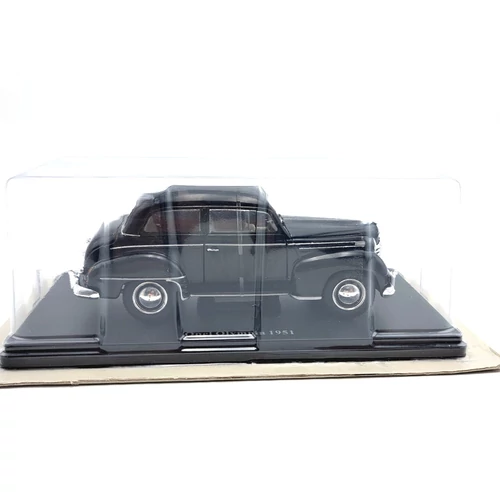 Opel Olympia 1951 1:24