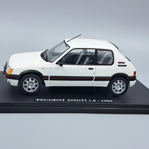Peugeot 205 GTI 1.9 1985 1:24 retró Atlas modellautó