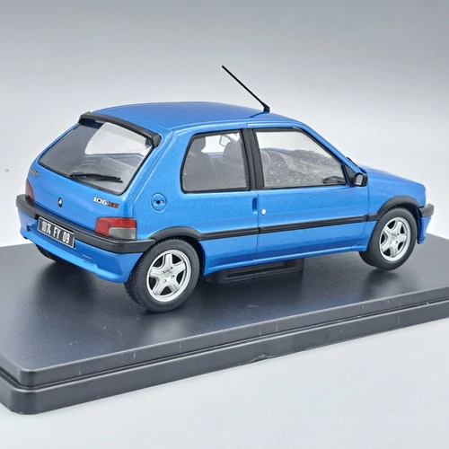 Peugeot 106 XSi 1993 1:24 retró Atlas modellautó
