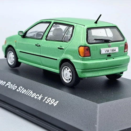 Volkswagen Polo Steilheck 1994 1:43 fém modell autó