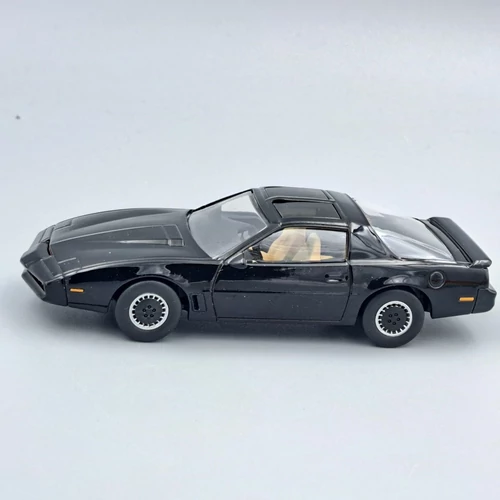 Pontiac Firebird Trans-Am 1985 1:43 KITT Norev fém autó modell