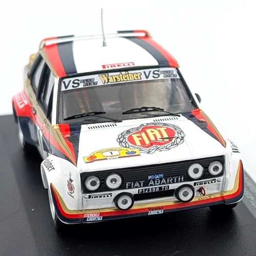 Fiat 131 Abarth 1980 1:43 W.Röhrl CMR retró versenyautó modell