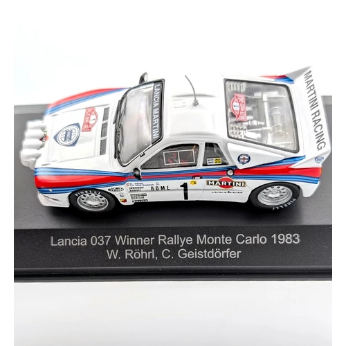 Lancia 037 #1 1983 1:43 Walter Röhrl CMR retró versenyautó modell