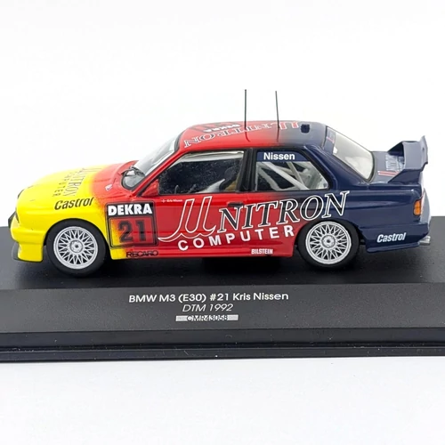 BMW M3 (E30) #21 1:43 DTM 1992 CMR versenyautó modell