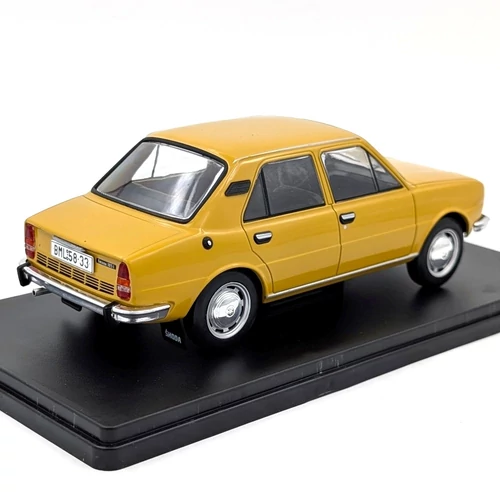 Skoda 105L 1978 1:24 retró modellautó Altaya