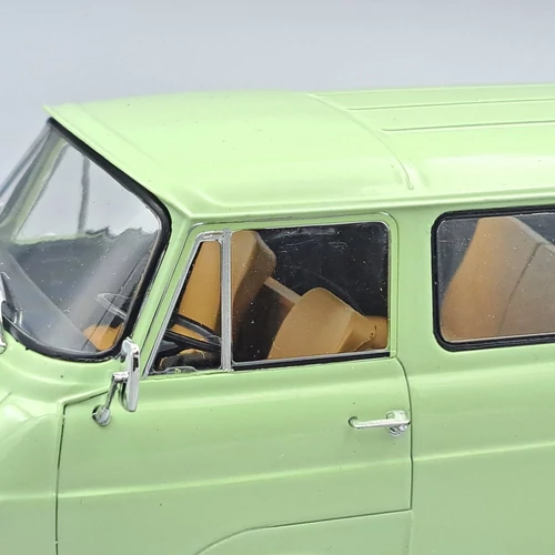 Skoda 1203 1:24 WhiteBox retró modellautó