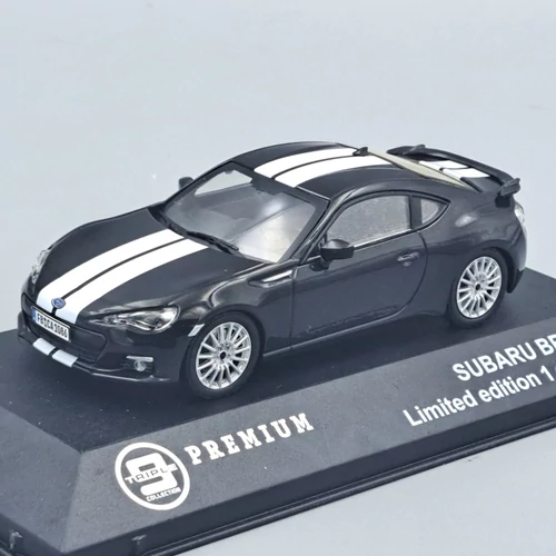 Subaru BRZ 2013 1:43 Triple 9 modellautó