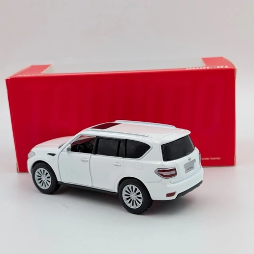 Nissan Patrol Y62 1:36 fehér Tayumo modellautó-játékautó