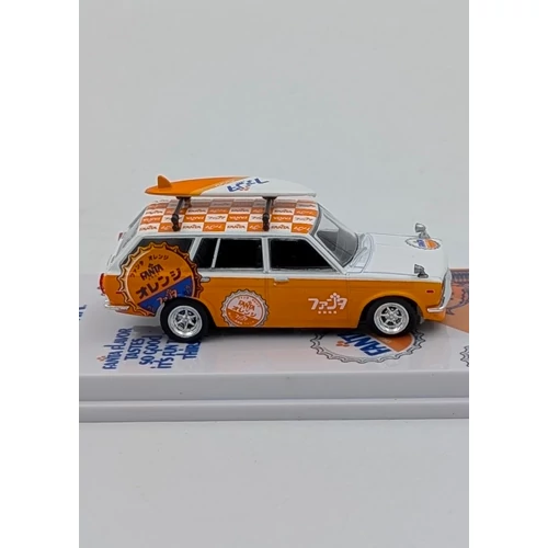 Datsun Bluebird 510 Wagon 1:64 Fanta retró modellautó