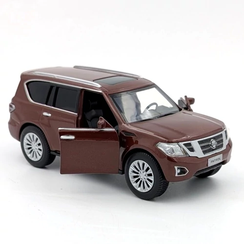 Nissan Patrol Y62 1:36 Tayumo barna játékautó