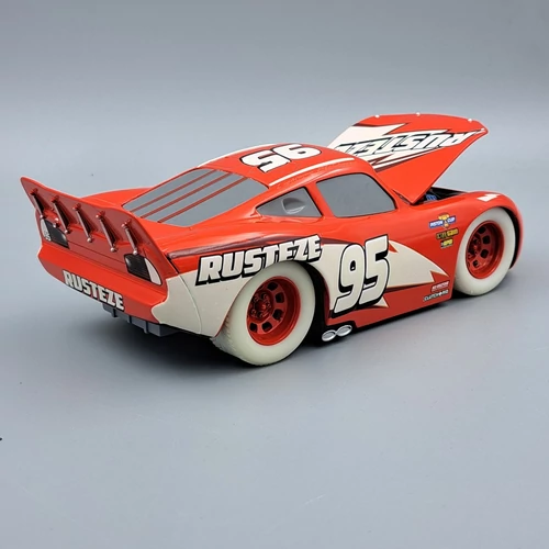 Villám McQueen 1:24 Jada autó modell