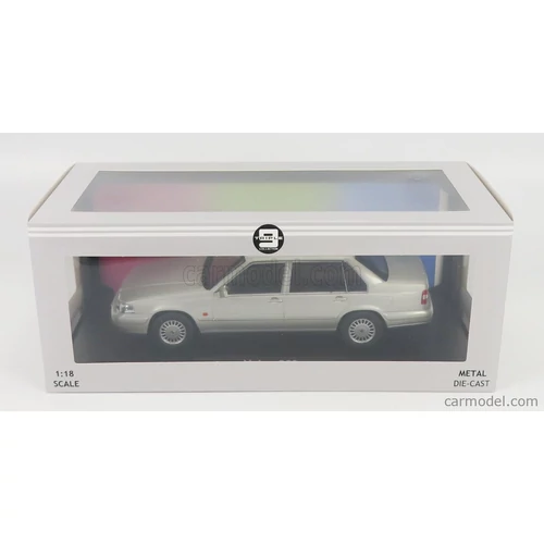 Volvo 960 1996 1:18 Triple9 fémautó