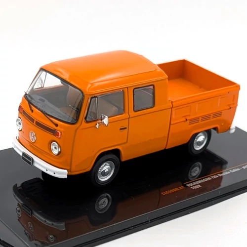 Volkswagen T2b Double Cabin 1982 1:43 IXO retró modellautó