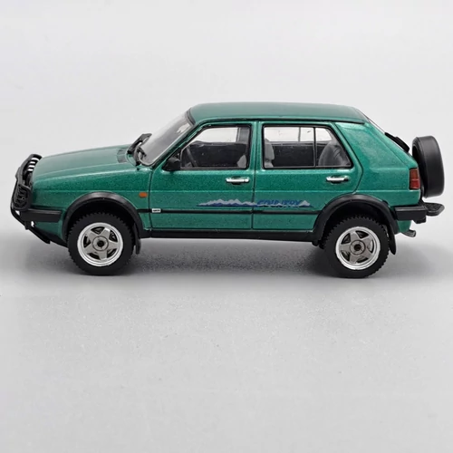 Volkswagen Golf Country 1990 1:43 fém modell autó