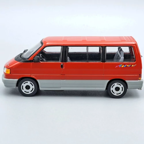 Volkswagen T4 Multivan Allstar 1992 1:43 IXO fém autó modell