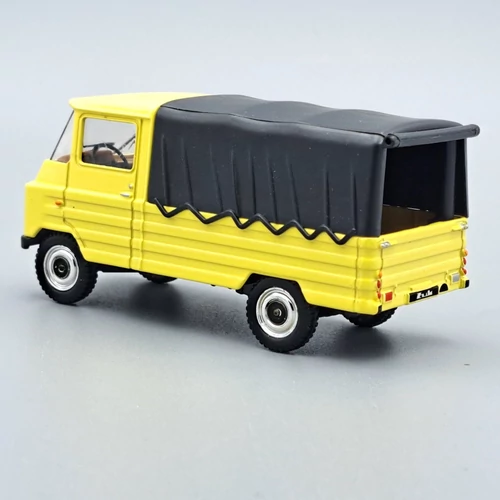 Zuk A-11B fém modellautó 1:43 sárga