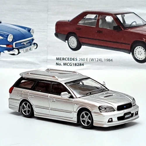 Subaru 2002 Legacy Touring 1:64