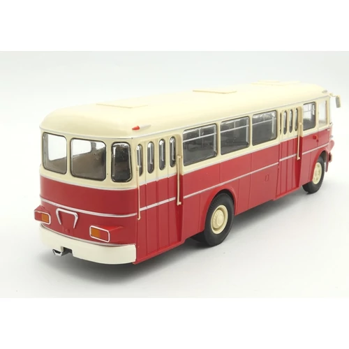  Ikarus 620 Beige/Red 1:43 Modell Autó