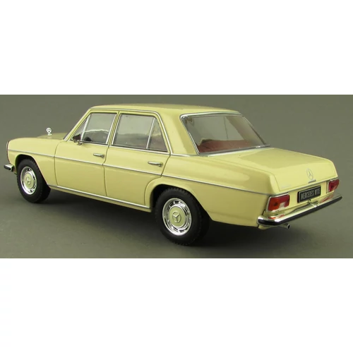 Mercedes 200D (W115) 1:24 Metálautó