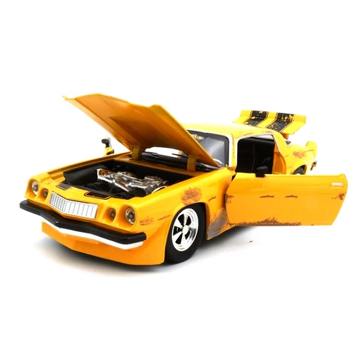 Chevrolet Camaro 1977 "Űrdongó" 1:24