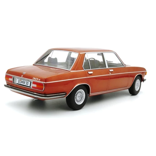 Bmw 3.0S E3 2.Series 1971 1:18 Metálautó