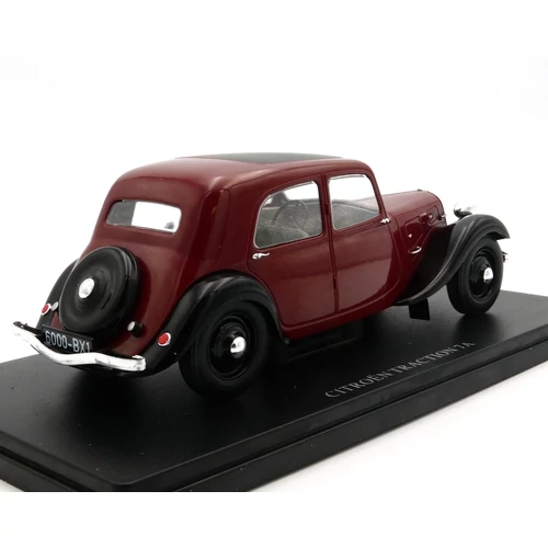 Citroen Traction 7A Avant 1934 1:24