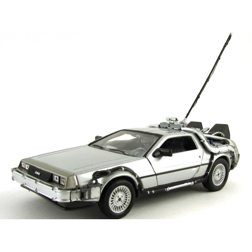 Delorean Time Machine 3db-os 1:24