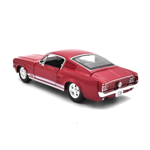 Ford Mustang GT 1967 1:24
