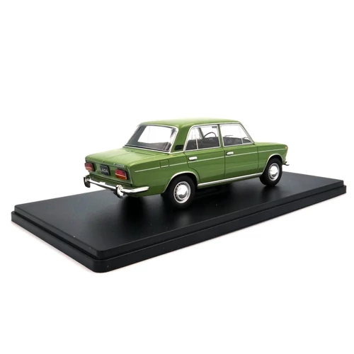 Lada Níva 1:24 Makettautó