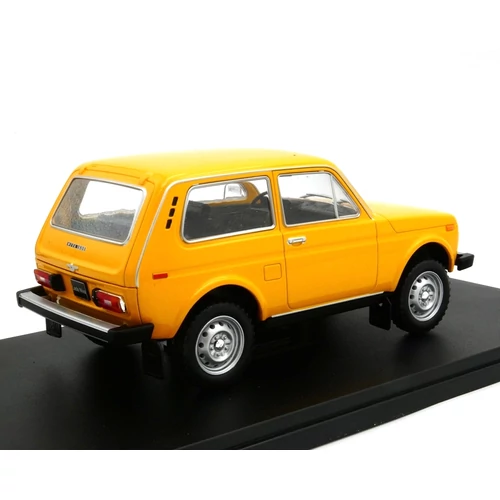 Lada Níva 1:24