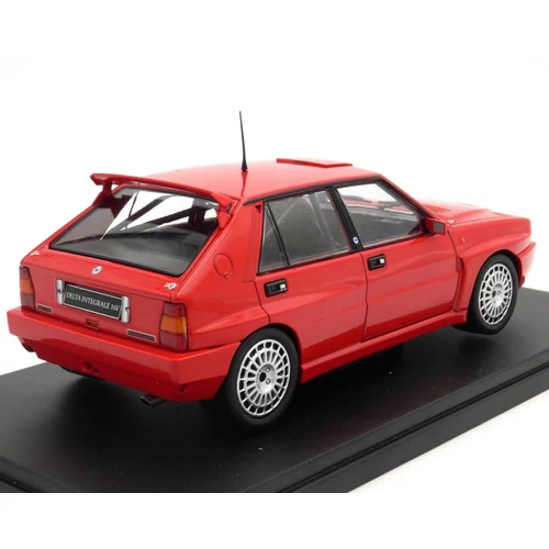 Lancia Delta Integrale 16V 1:24 Modell Autó