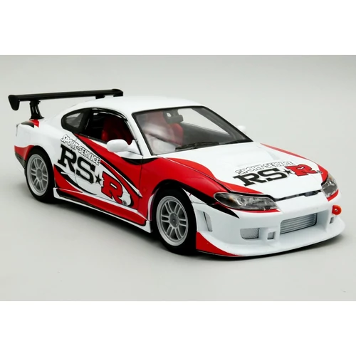 Nissan Silvia (S15) RS-R 1:24 Modell Autó