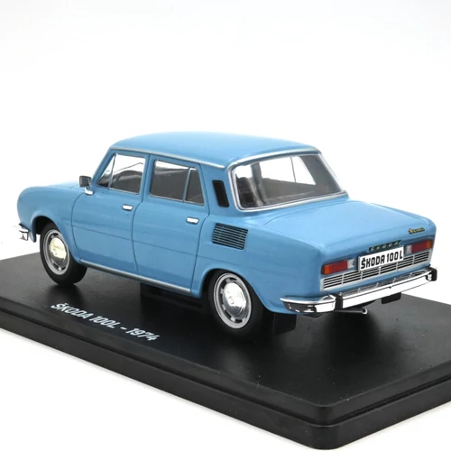 Skoda 100 1:24 