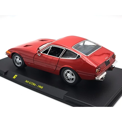 Ferrari 365 GTB/4 1968 1:24