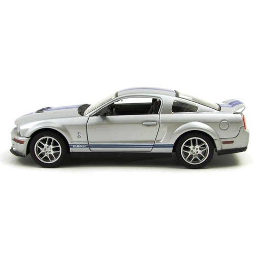  Ford Shelby GT 500 Metálautó