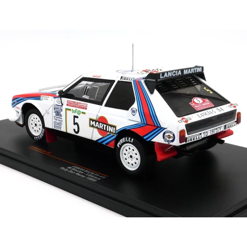 Lancia Delta S4 Rally San Remo #5 1:24 Modell Autó