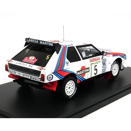Lancia Delta S4 Rally San Remo #5 1:24 Modell Autó