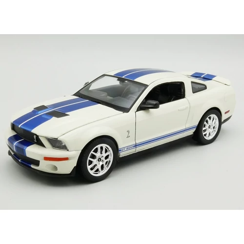 Shelby Cobra GT500 2007 1:24 Modell Autó