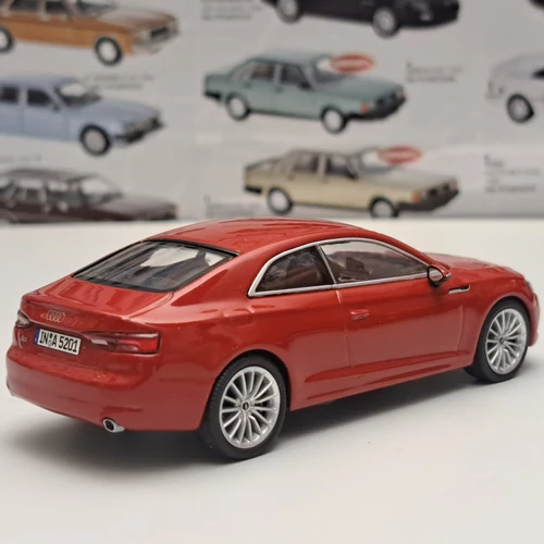 Audi A5 Coupe 1:43 Bordó