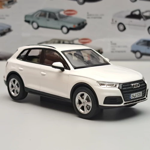 Audi Q5 2017 1:43 Fehér
