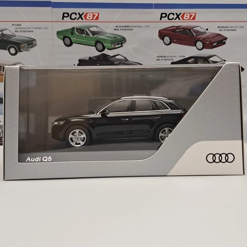 Audi Q5 2017 1:43 Fekete