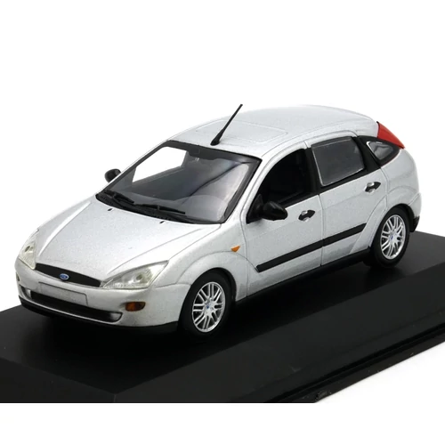 Ford Focus 1999 1:43 Silver Modell Autó