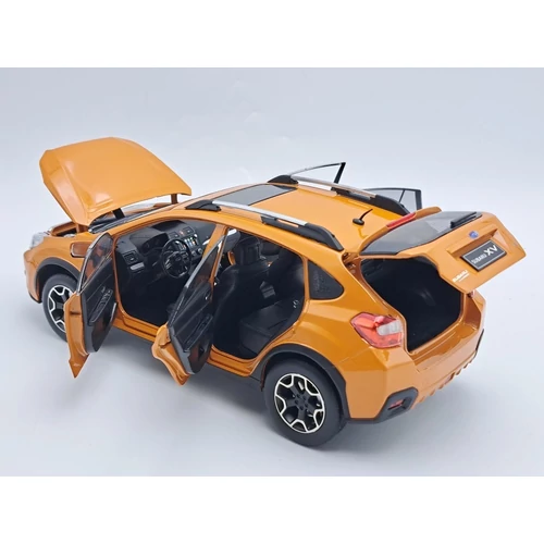 Subaru XV 2014 1:18 Sunshine Orange autó makett