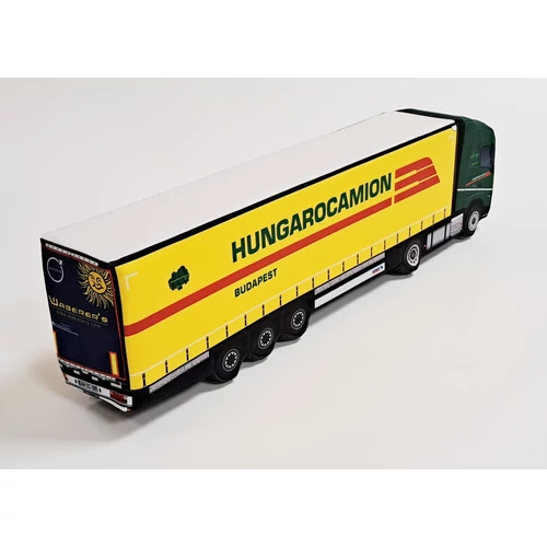  Plüss Volvo FH Hungarocamion arculatban