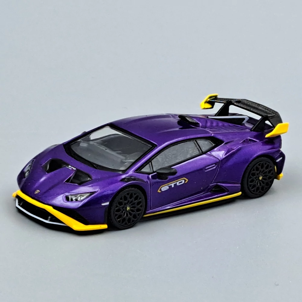 Lamborghini Huracan STO 1:64 Mini GT 746 - Játék és Ajándék